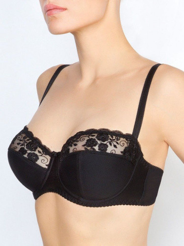 Бюстгальтер-балконет с красивой цветочной вышивкой