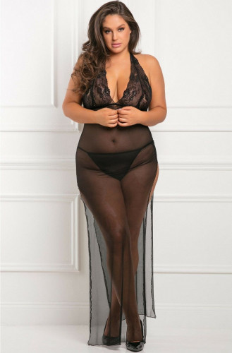 Длинный кружевной пеньюар и стринги